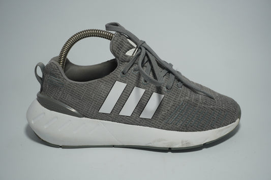 Adidas Swift Run 22